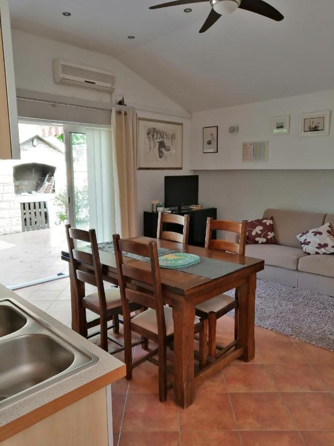 Apartment Dzoni Split Exterior photo